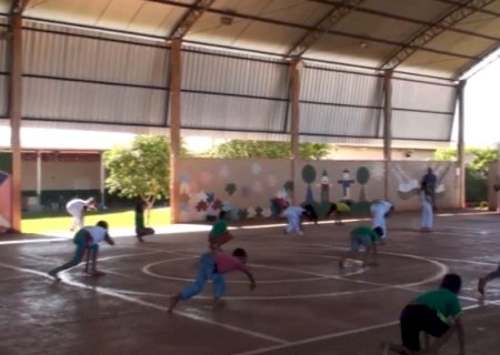 Projeto CARCA volta com aulas de capoeira