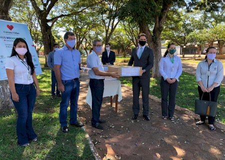 Rede CoronaVidas com apoio de empresas entrega quase 400 'faces shields'