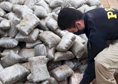 PRF apreende mais de 4 toneladas de drogas que seriam entregues em Bataguassu