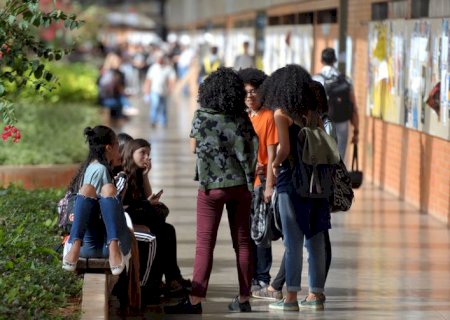 Mourão: universitários com condições deviam pagar por ensino público