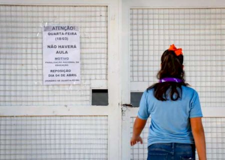 Para reabrir, escolas ter&atilde;o de garantir distanciamento e fazer triagem de alunos