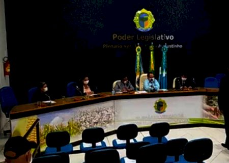 Câmara aprova aumento de 25% no salário de prefeito e revolta moradores em MS