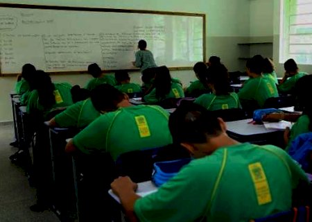 Estado investe R$ 3,6 milhões em itens de biossegurança para volta às aulas