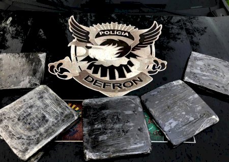 Mulher é presa ao ser flagrada com 5 kg de haxixe marroquino avaliado em mais de R$ 15 mil