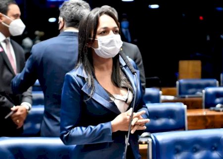 Eliziane Gama propõe sustar decretos de Bolsonaro sobre armamento