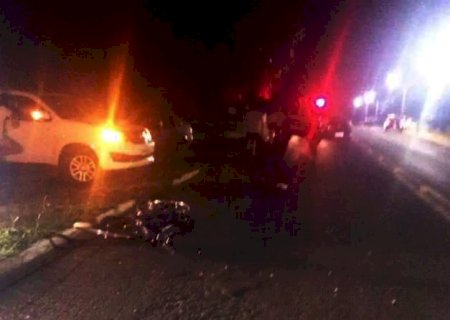 Ciclista morre ap&oacute;s ser atropelado por caminh&atilde;o