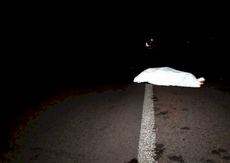 Ao atravessar rodovia para urinar, trabalhador rural morre atropelado por motorista