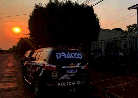 Ex-prefeito Maurílio Azambuja segue foragido pelo 3º dia após operação