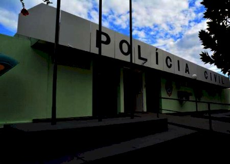 Bandido invade casa de ex-patroa da esposa, faz mulher ref&eacute;m e rouba R$ 3 mil