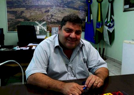 Prefeito &eacute; colocado contra a parede ap&oacute;s aumento de IPTU