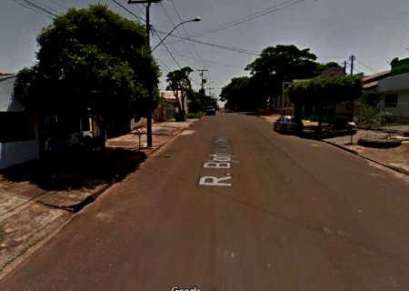 Ao se irritar com jovens andando de skate, seguran&ccedil;a fere 2 a tiros na rua