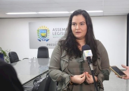 NAVIRAÍ: Prefeita Rhaiza Matos concede Reposição Salarial de 13,64% aos Servidores Municipais