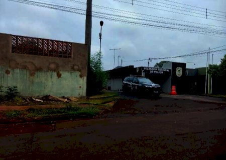 FÁTIMA DO SUL: Vereador acusado de bater na mulher com chinelo é levado para presídio