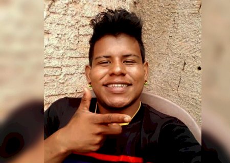 Jovem &eacute; esfaqueado na barriga por desconhecido e morre em hospital
