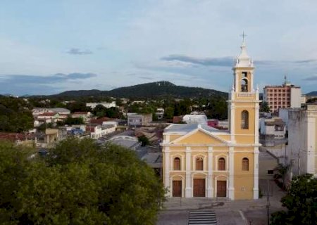 Restaurada, Igreja de Nossa Senhora da Candel&aacute;ria &eacute; reinaugurada em Corumb&aacute;