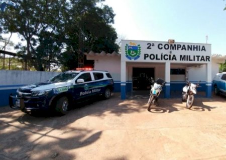É crime: homem é preso em MS por entrar bêbado dentro de loja
