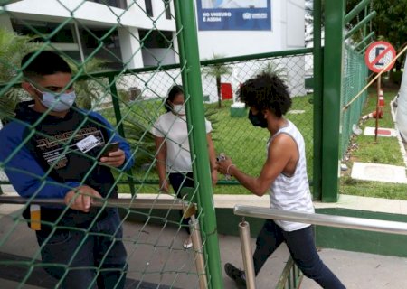 Menos que o ano anterior, 2021 tem 22 notas máximas na redação do Enem
