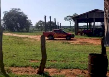 Bombeiros retomam buscas por crian&ccedil;a que desapareceu em rio ap&oacute;s salvar irm&atilde;os