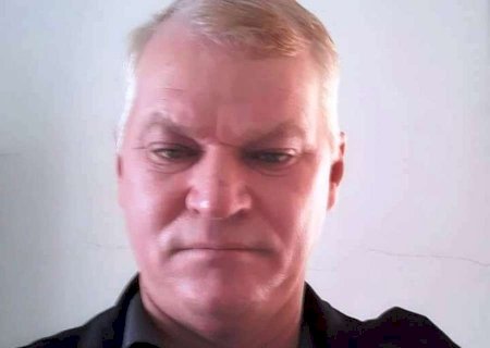 Trabalhador morre prensado por porta de caminhão em empresa de MS