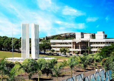 UFMS recebe inscri&ccedil;&otilde;es para 442 vagas para aulas de canto e instrumentos