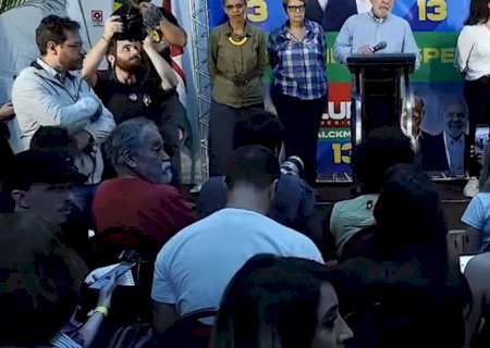 Lula diz que vai aumentar o número de universidades no Brasil