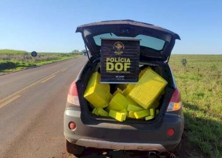 Traficante tenta fugir a p&eacute;, mas &eacute; preso com R$ 1,4 milh&atilde;o em maconha