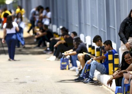 Participantes do Enem 2022 fazem hoje provas de exatas