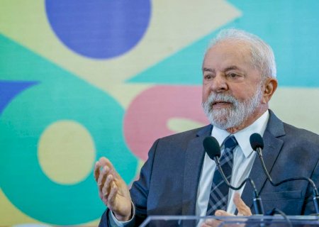 Lula diz que anunciará nomes para ministérios somente após diplomação