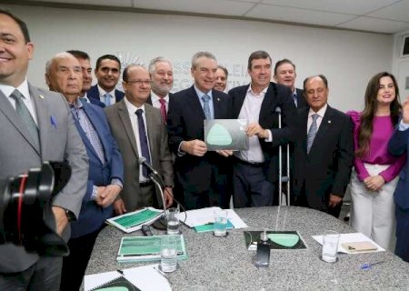 Eduardo Riedel mant&eacute;m 11 pastas e cria cargo de secret&aacute;rios executivos