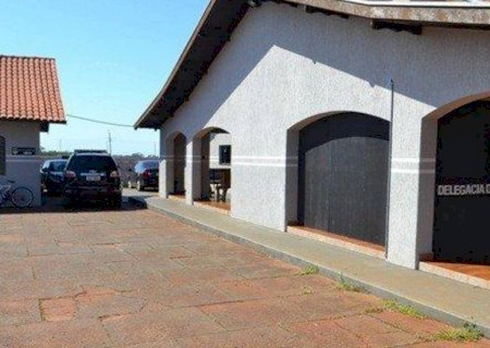 Colega mata homem com facadas no abdômen e esfaqueia outro na nuca em MS
