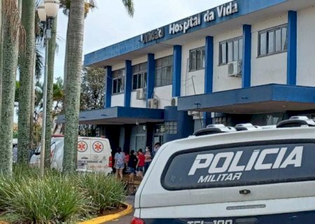 Homem é atacado com facadas por desconhecido em residência de Dourados
