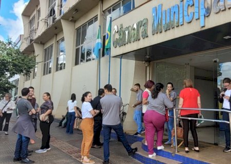 Dois dias após risco de incêndio elétrico, Câmara volta ao normal nesta quarta