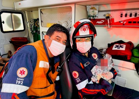 Equipe “motolância' SAMU realiza parto em Dourados
