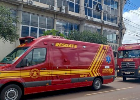 Câmara Municipal de Dourados é esvaziada após princípio de incêndio e queda de elevador