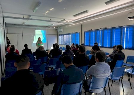 Secretaria de Educação apresenta programa de robótica em Dourados