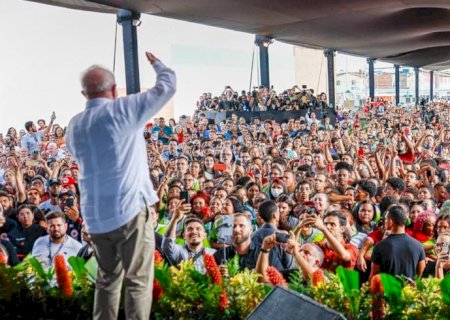 Educação é a base fundamental para o crescimento de um país, diz Lula