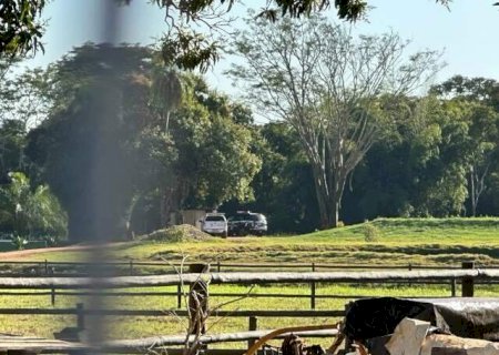 Empres&aacute;rio &eacute; assassinado a tiros e encontrado em ch&aacute;cara
