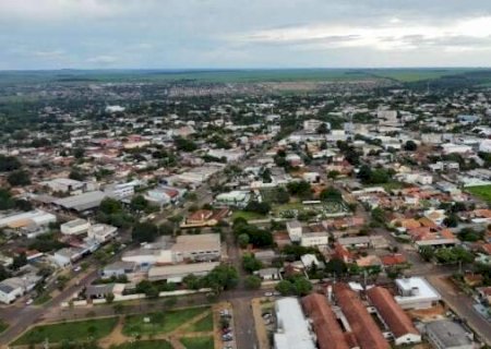 Idoso morre seis dias ap&oacute;s ser esfaqueado por desconhecido dentro de casa