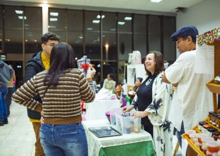 Feira da Reme e de Carros Antigos acontece no Centro de Convenções de Dourados