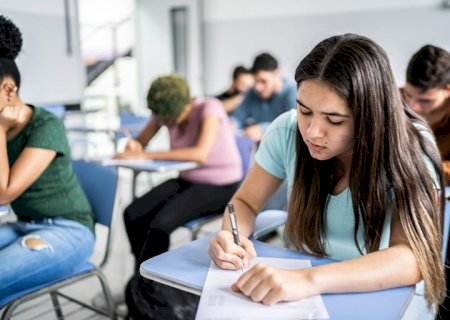 Criada poupança para alunos do ensino médio