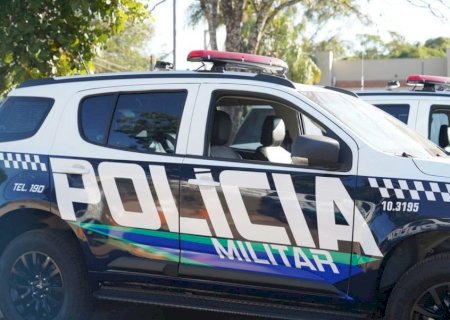 Homem é detido após ameaçar pessoas com faca e arremessar tijolo em Nova Andradina