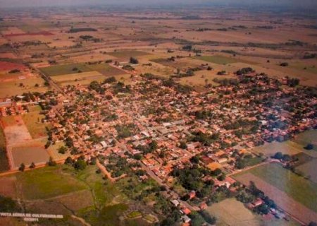 Adolescente cai de trator dirigido pelo pai e morre