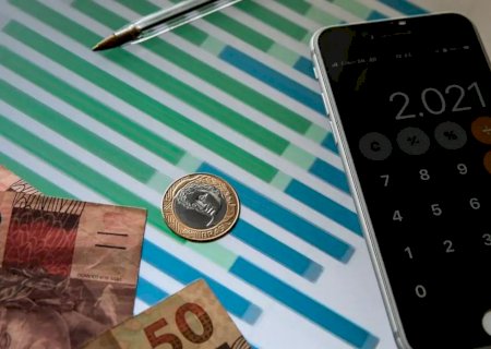 Mercado mantém previsão de PIB acima de 2% este ano