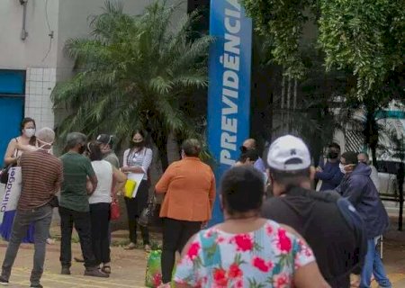 Segunda parcela do 13&ordm; come&ccedil;a a ser paga nesta sexta-feira