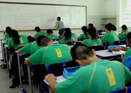 Programa que vai pagar R$ 1,4 mil para estudantes divulga lista de inscritos e abre prazo para recursos