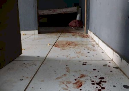 Casal foi atingido com 24 facadas: &ldquo;acordamos com muitos gritos&rdquo;