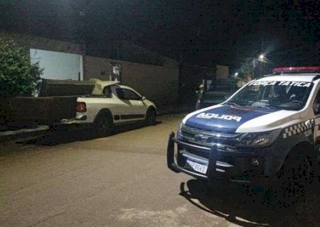 Filho &eacute; socorrido em estado grave ao ser esfaqueado v&aacute;rias vezes pela m&atilde;e