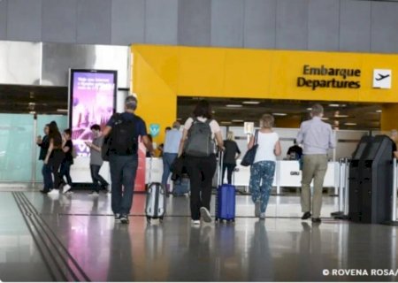 Vinte mil aposentados já compraram passagens pelo Programa Voa Brasil