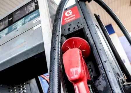 Gasolina e diesel ficam mais caros a partir de sábado