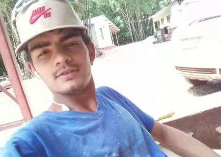 Rapaz &eacute; assassinado com 2 tiros no peito